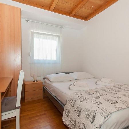 Apartment Luna Omiš Εξωτερικό φωτογραφία