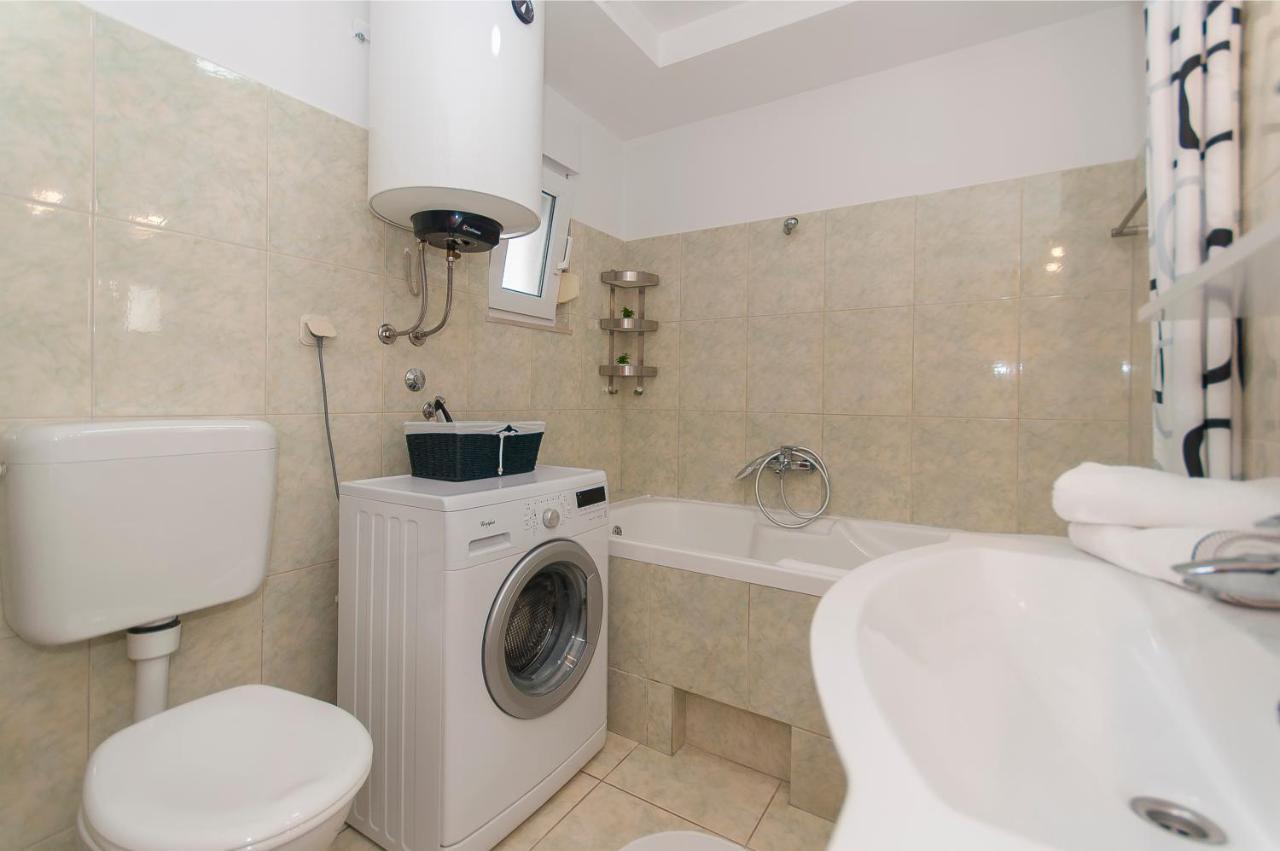 Apartment Luna Omiš Εξωτερικό φωτογραφία