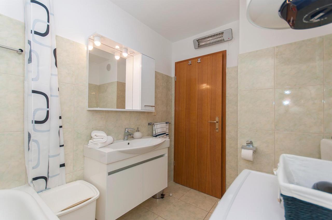 Apartment Luna Omiš Εξωτερικό φωτογραφία