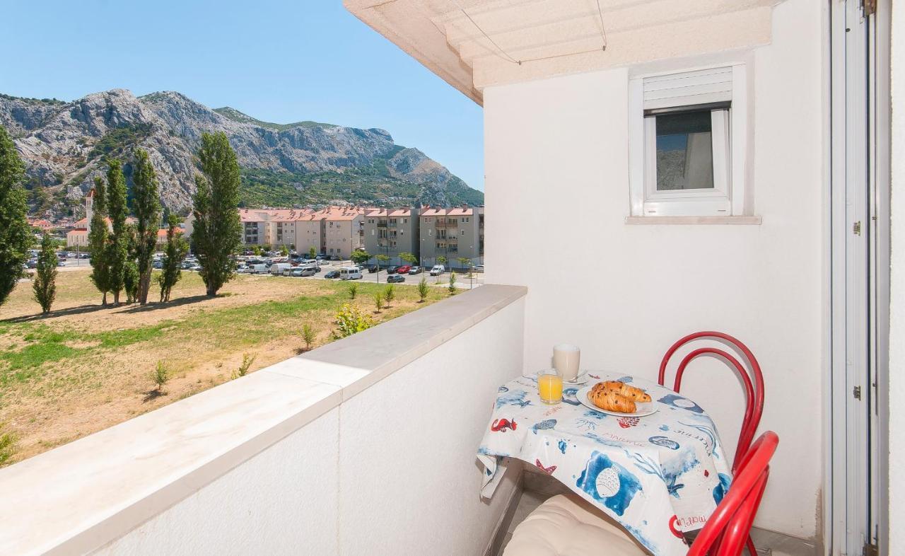Apartment Luna Omiš Εξωτερικό φωτογραφία