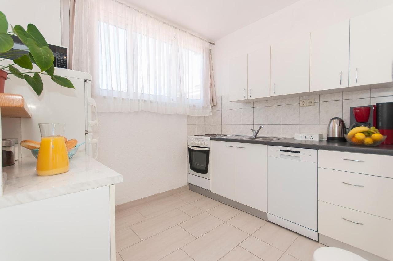 Apartment Luna Omiš Εξωτερικό φωτογραφία