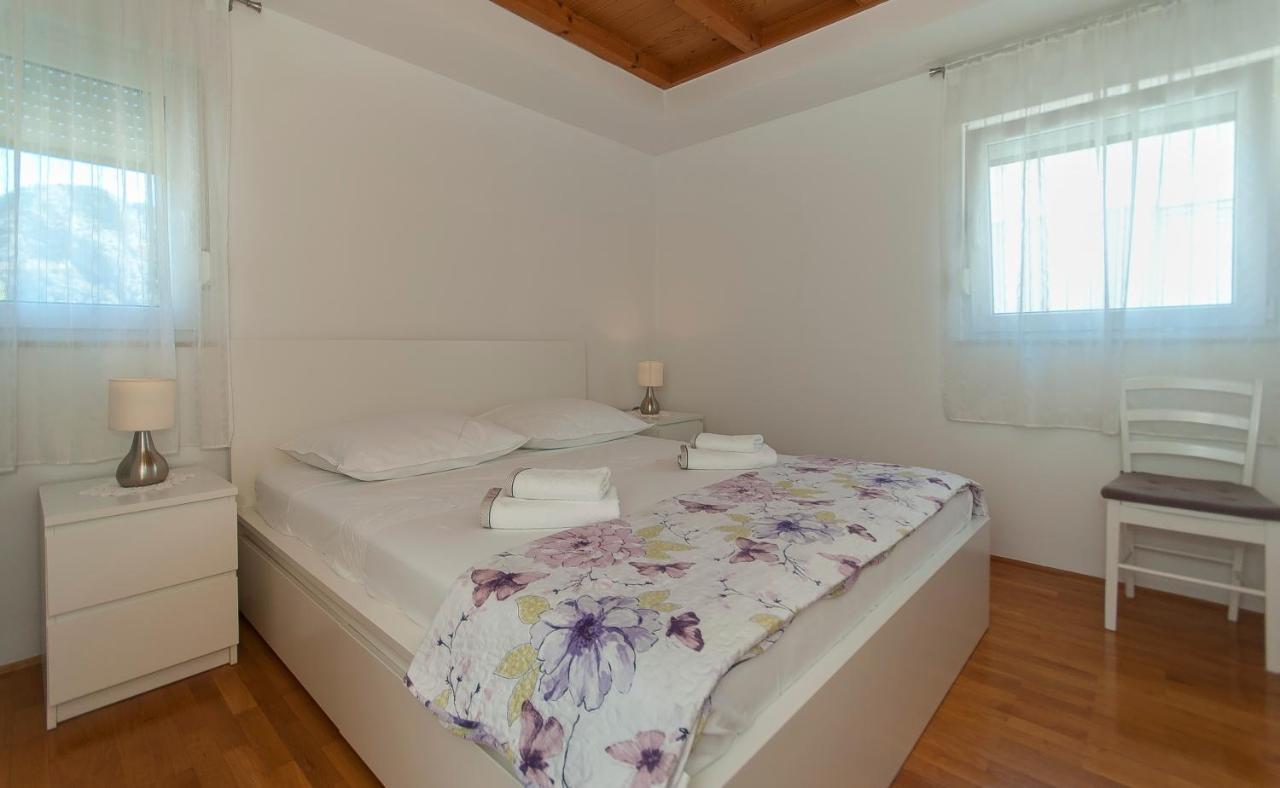 Apartment Luna Omiš Εξωτερικό φωτογραφία